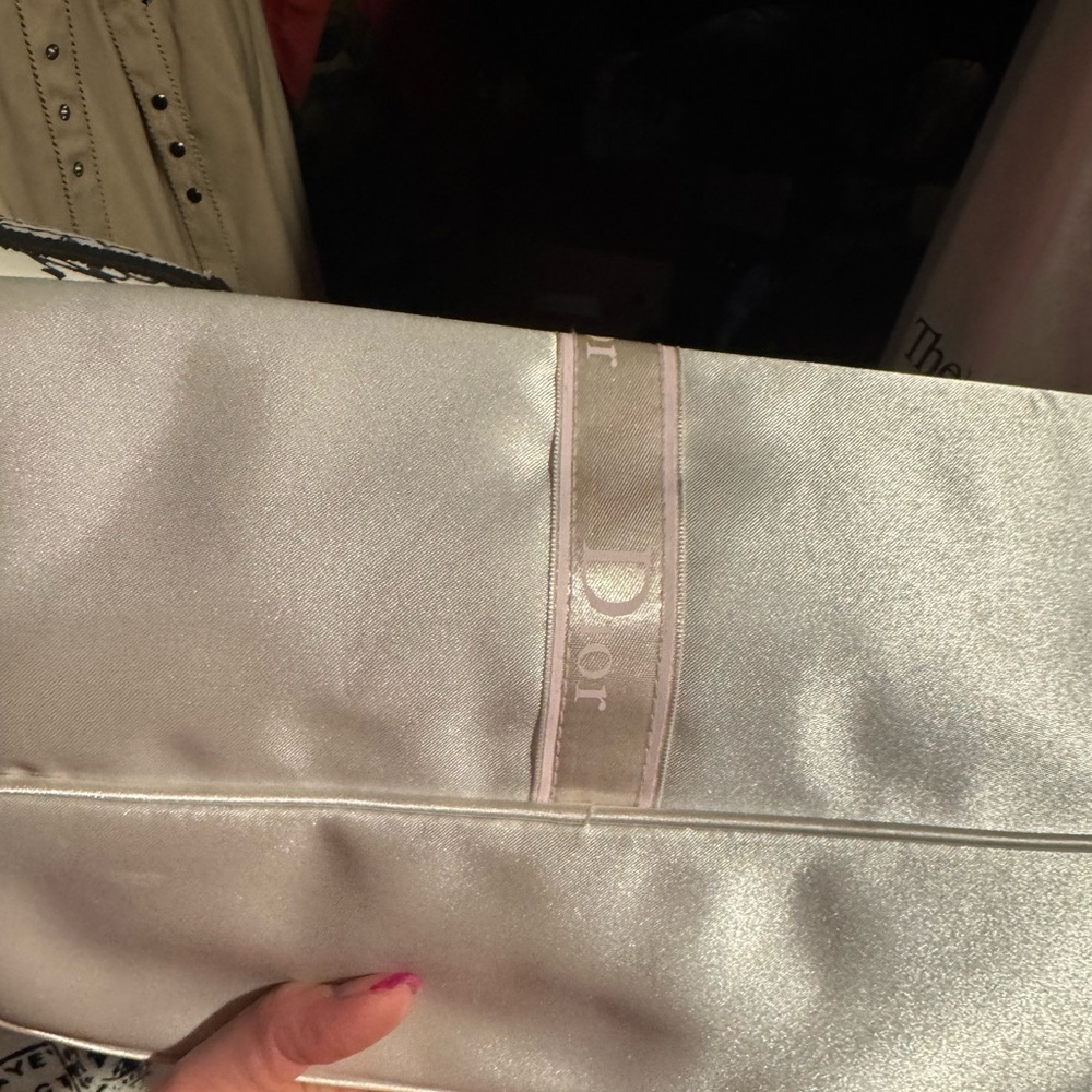 Dior Pale Pink Satin Ribbon Cosmetic Pouch - Picture 2 of 7